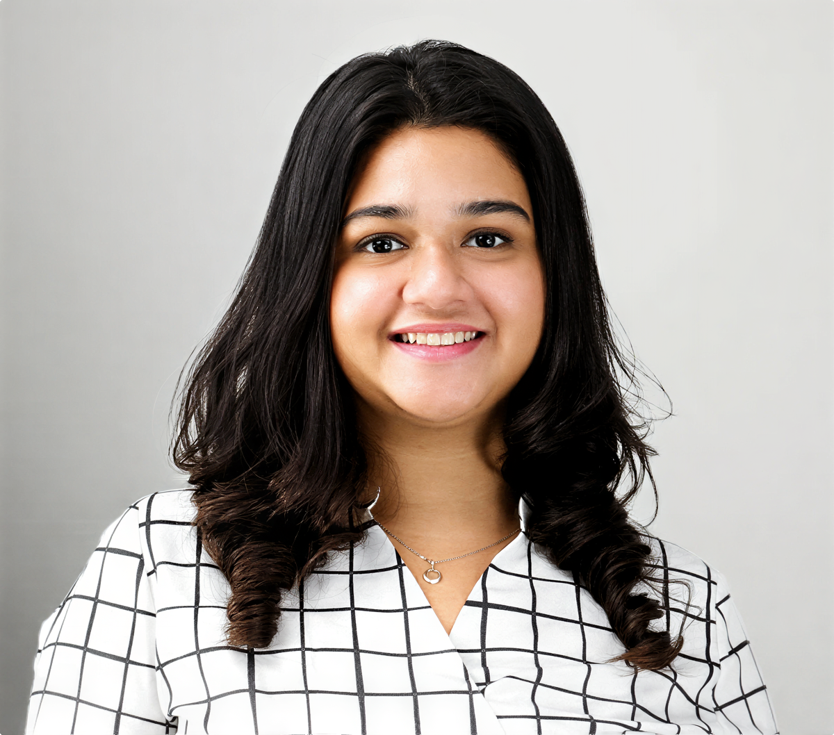 Niharika Pawar — Accountant